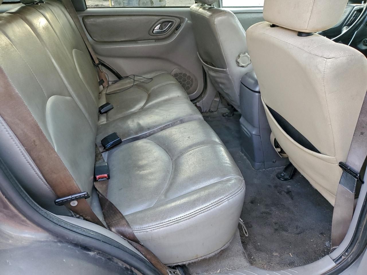 2002 MAZDA Tribute