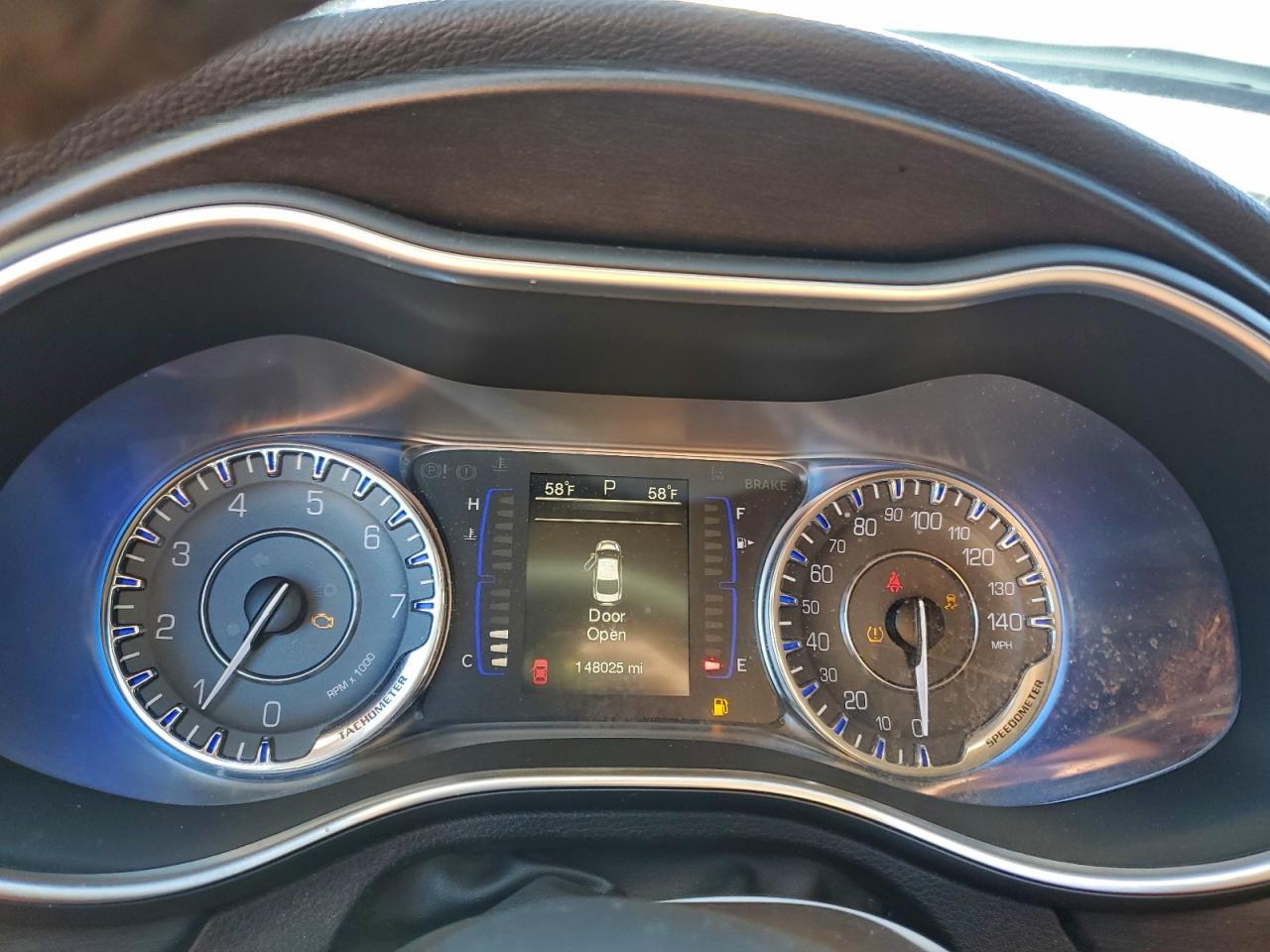 2015 CHRYSLER 200