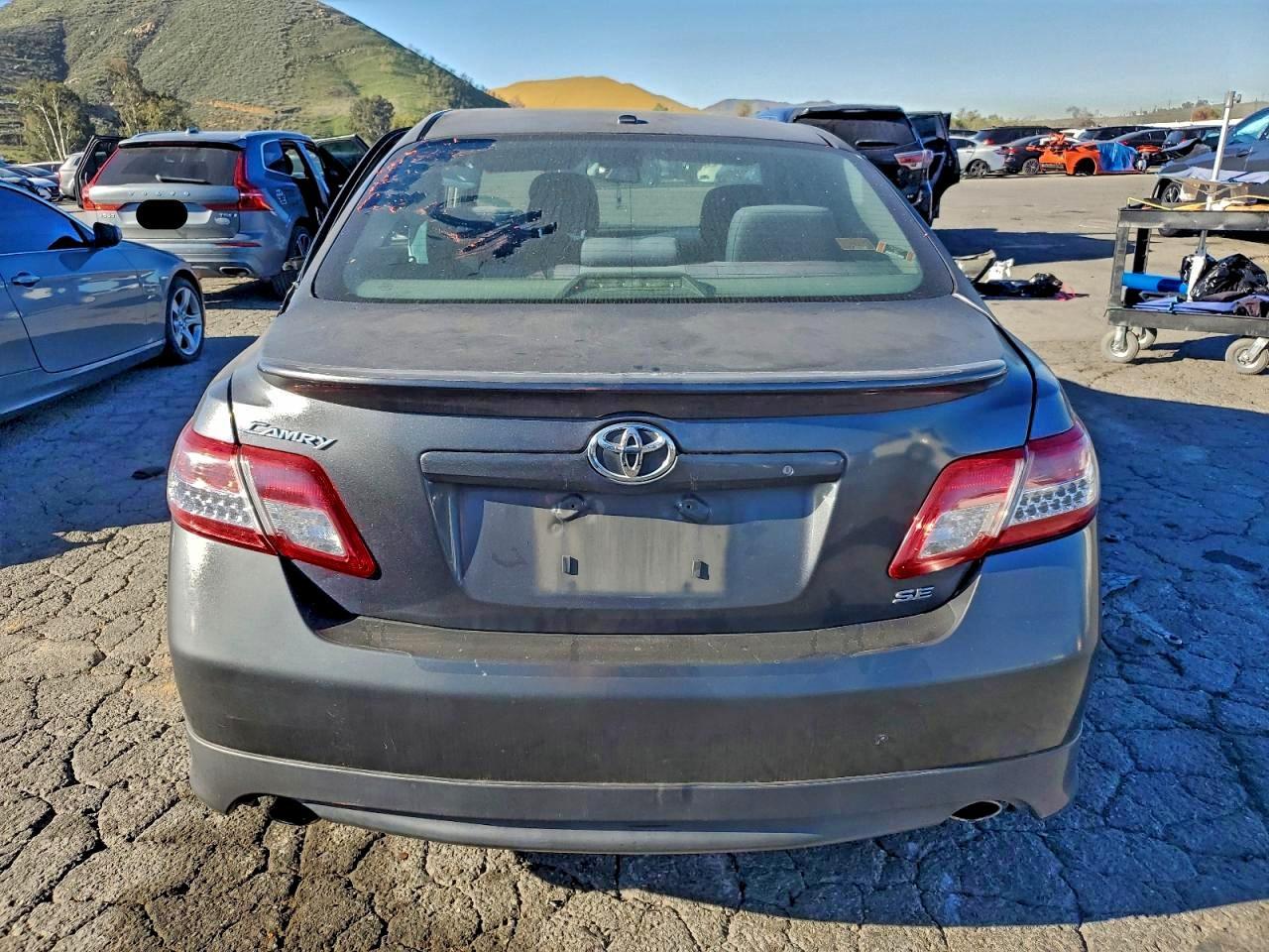 2010 TOYOTA CAMRY