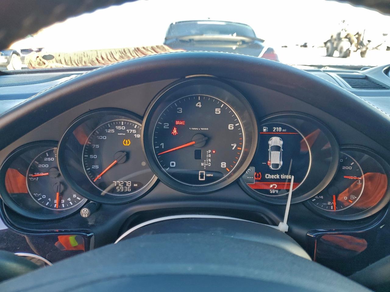 2016 PORSCHE Panamera