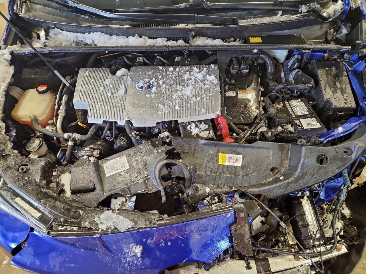 2016 TOYOTA PRIUS