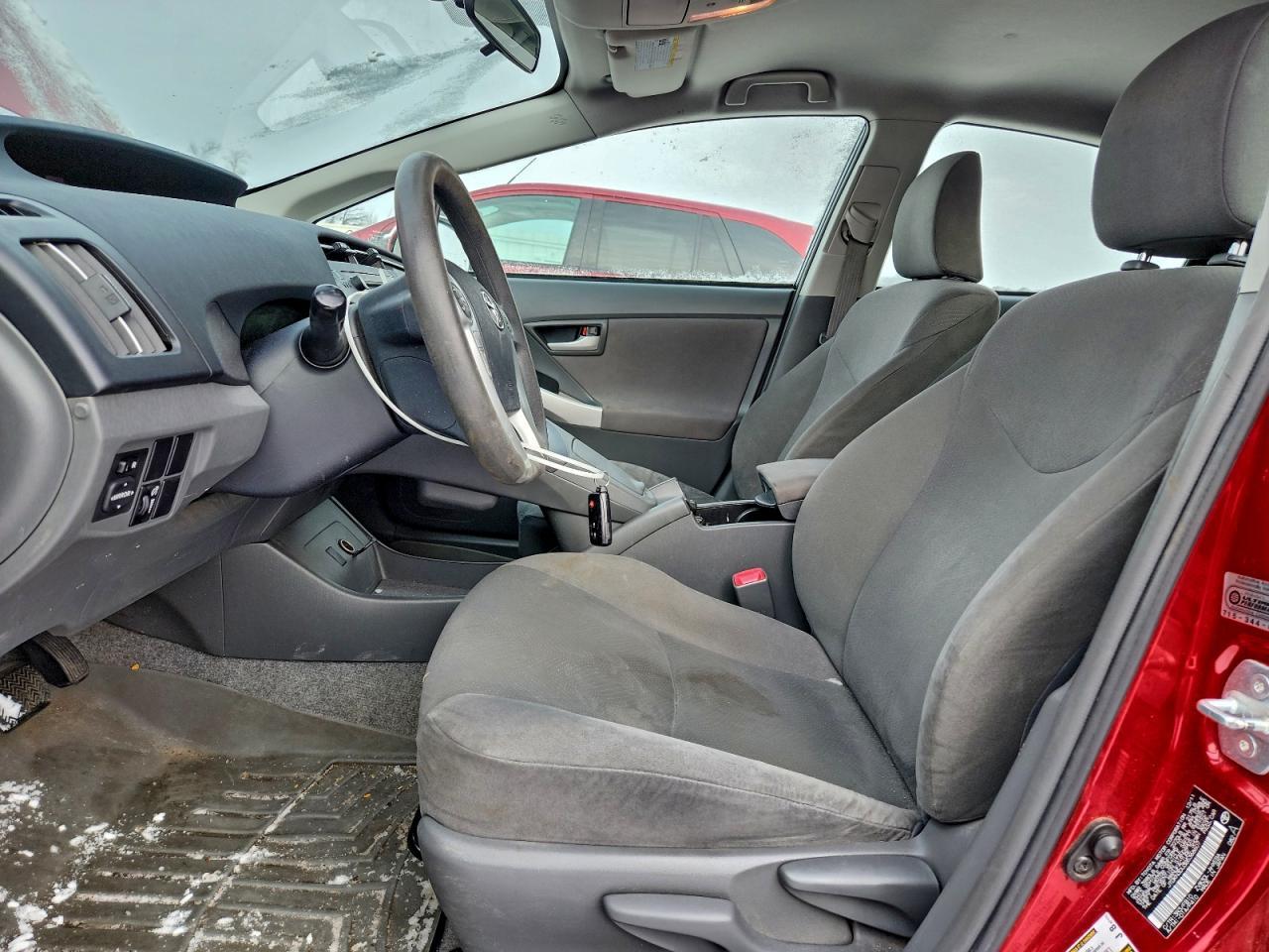 2011 TOYOTA PRIUS