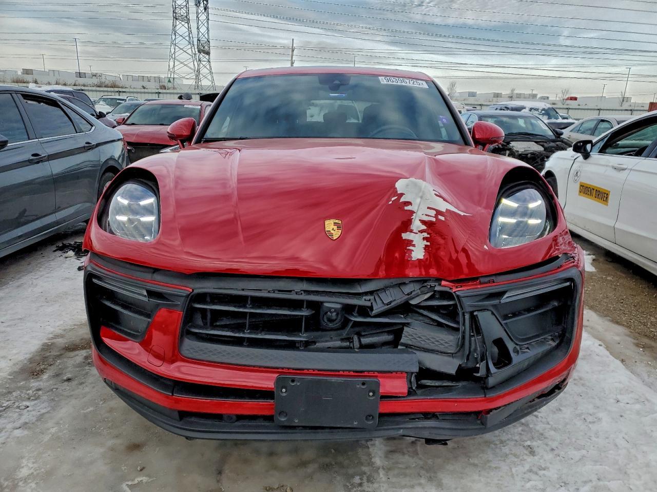 2024 PORSCHE Macan