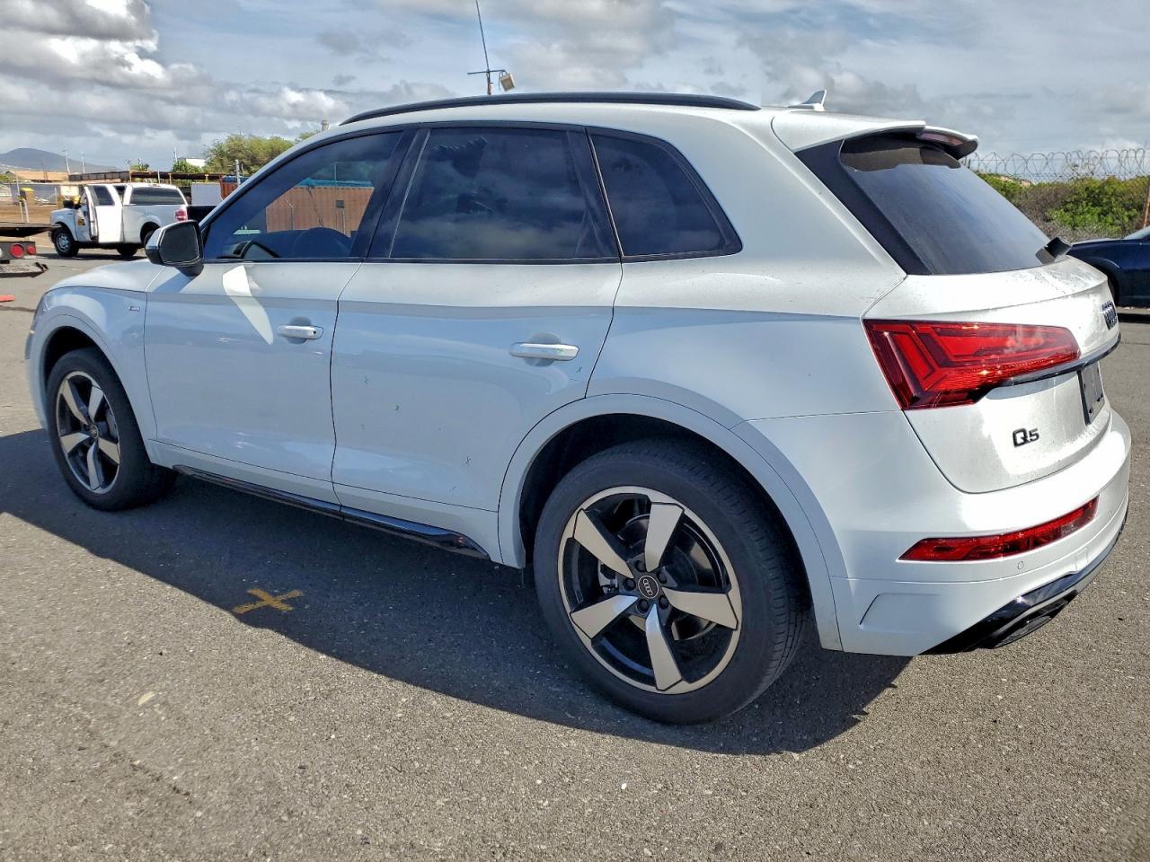 2022 AUDI Q5