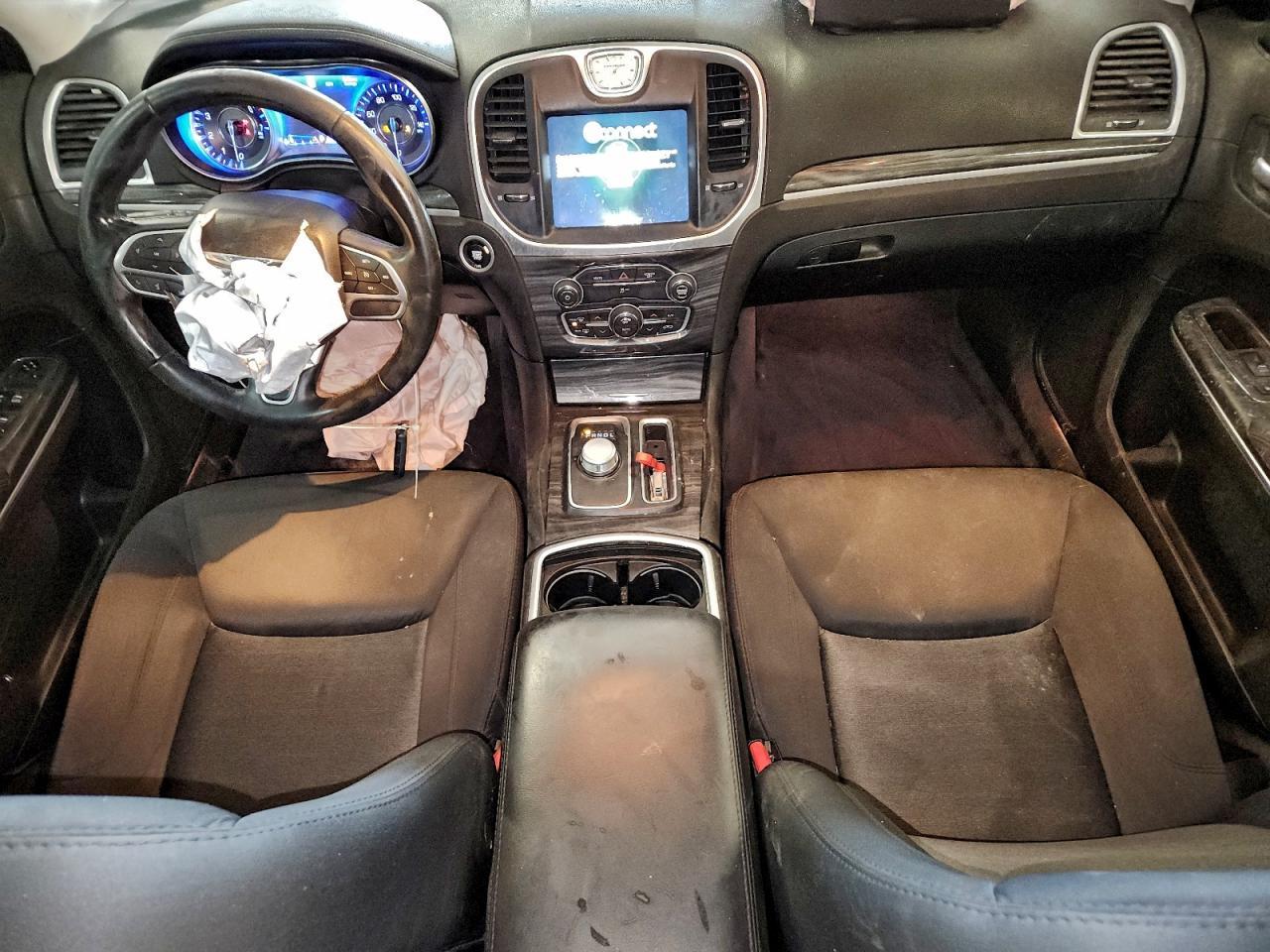 2018 CHRYSLER 300