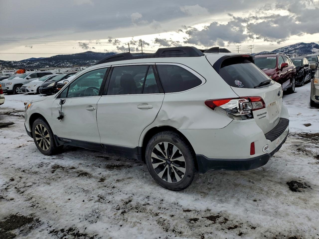 2017 SUBARU Outback