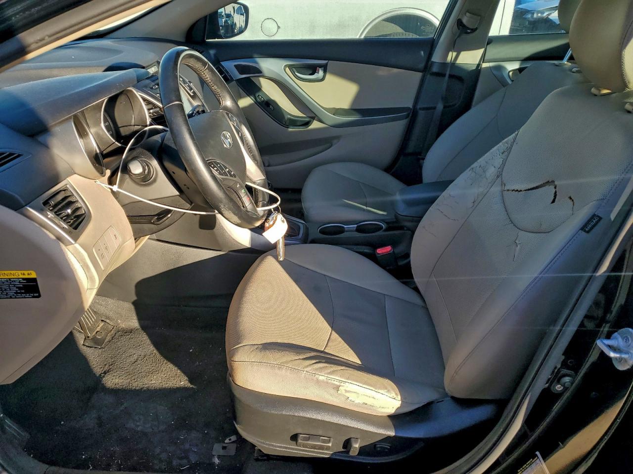 2014 HYUNDAI ELANTRA