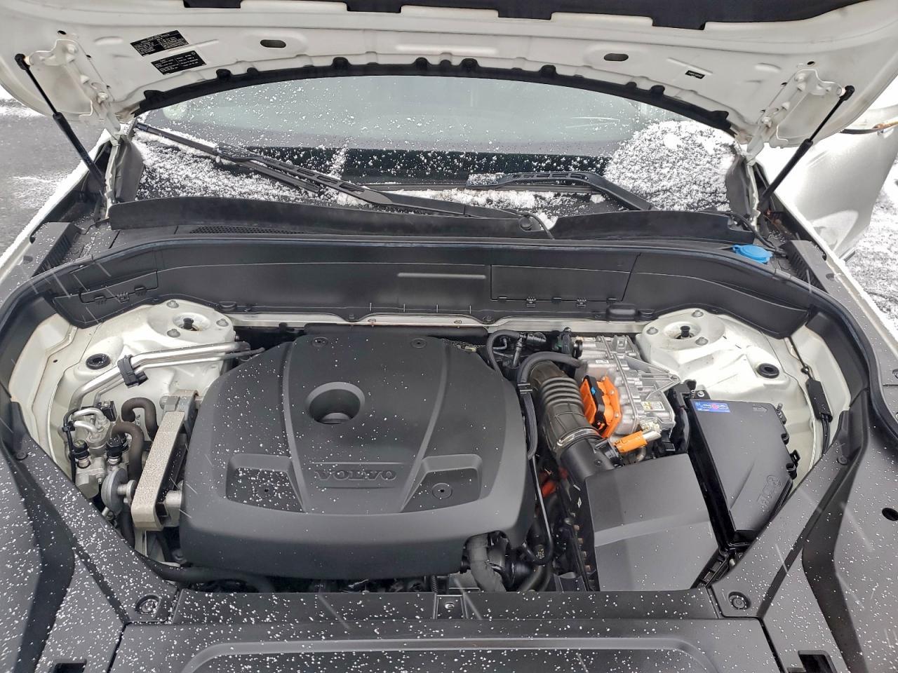2016 VOLVO XC90