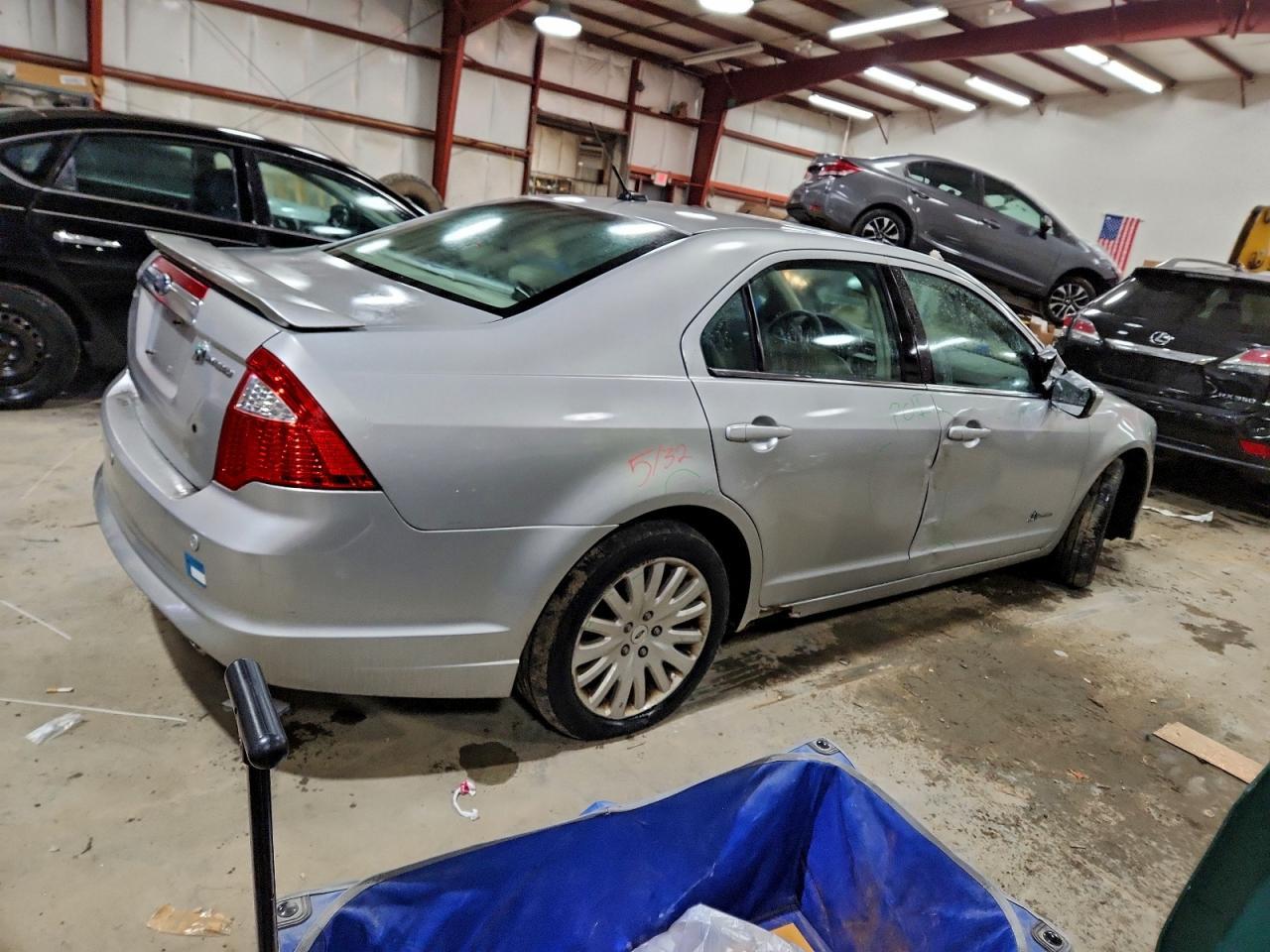 2010 FORD FUSION