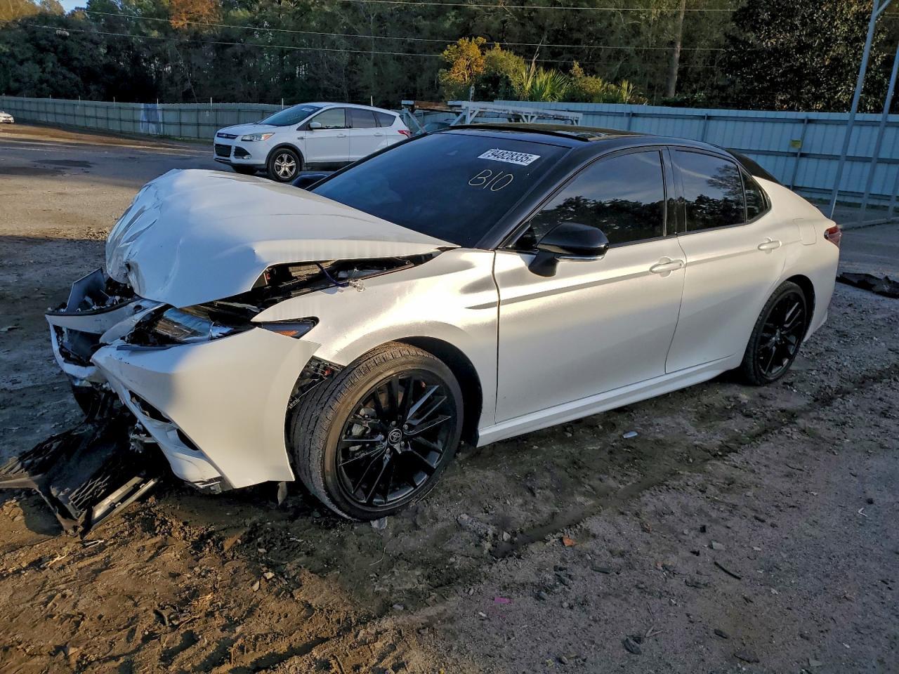 2023 TOYOTA CAMRY