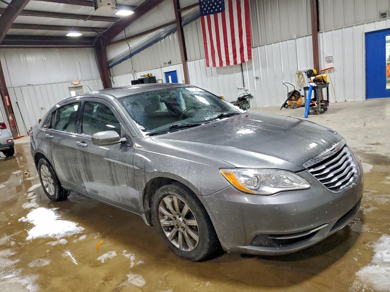 2012 CHRYSLER 200
