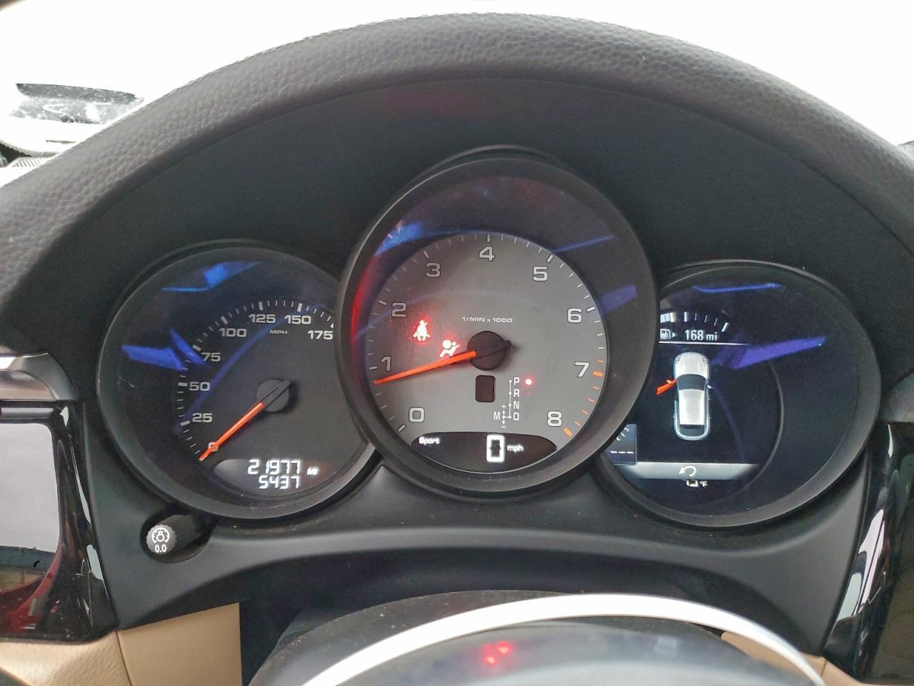 2021 PORSCHE Macan