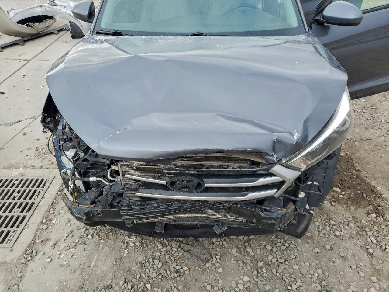 2017 HYUNDAI TUCSON