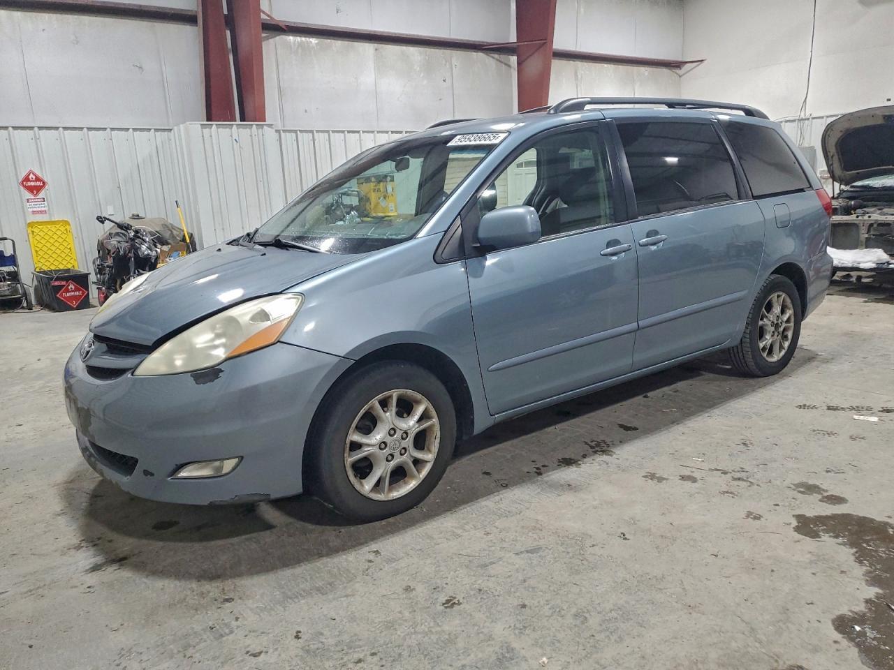 2006 TOYOTA SIENNA