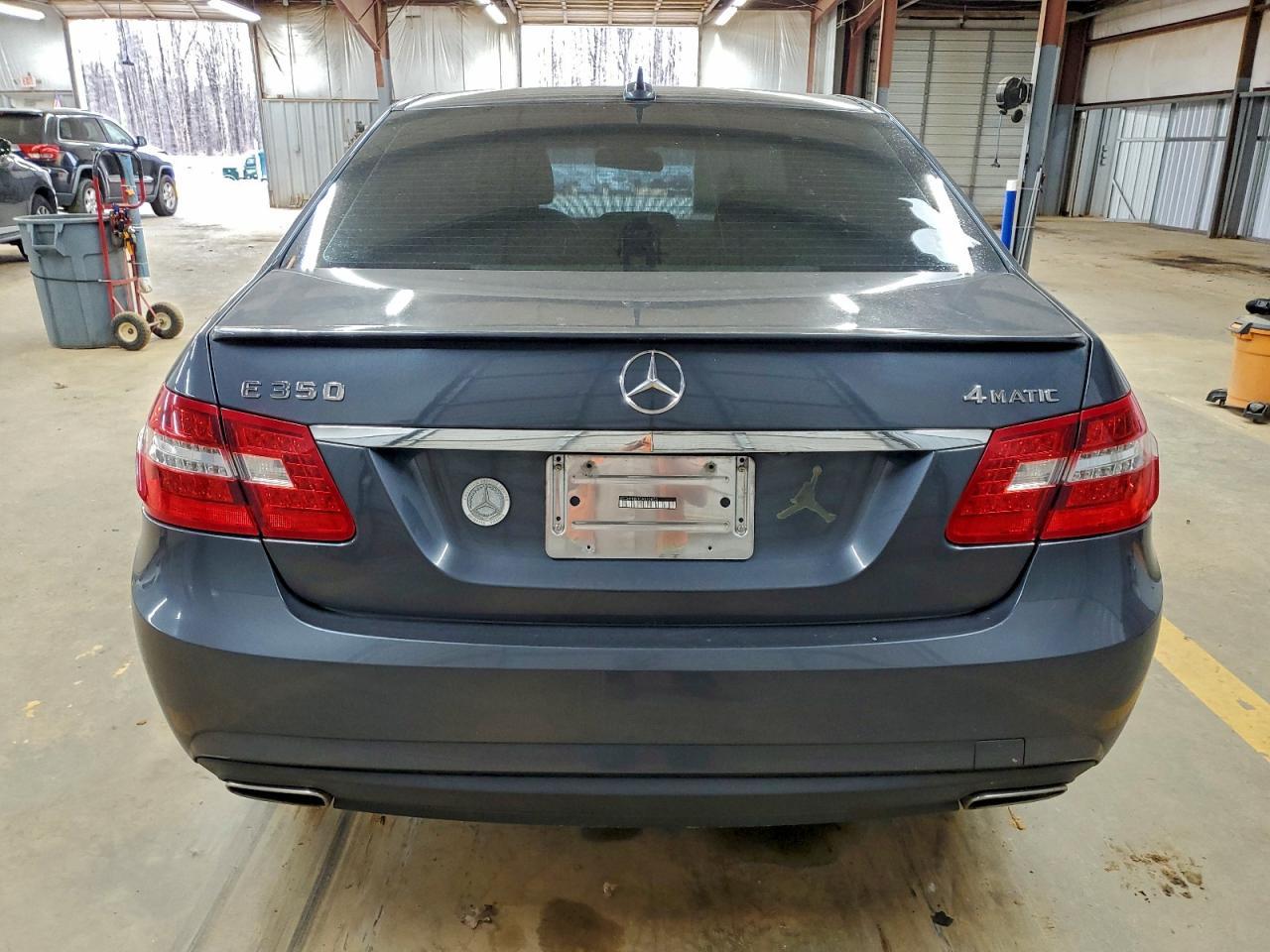 2012 MERCEDES-BENZ E-Class