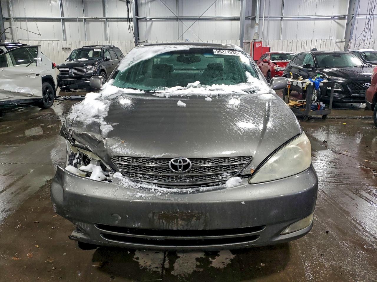 2004 TOYOTA CAMRY