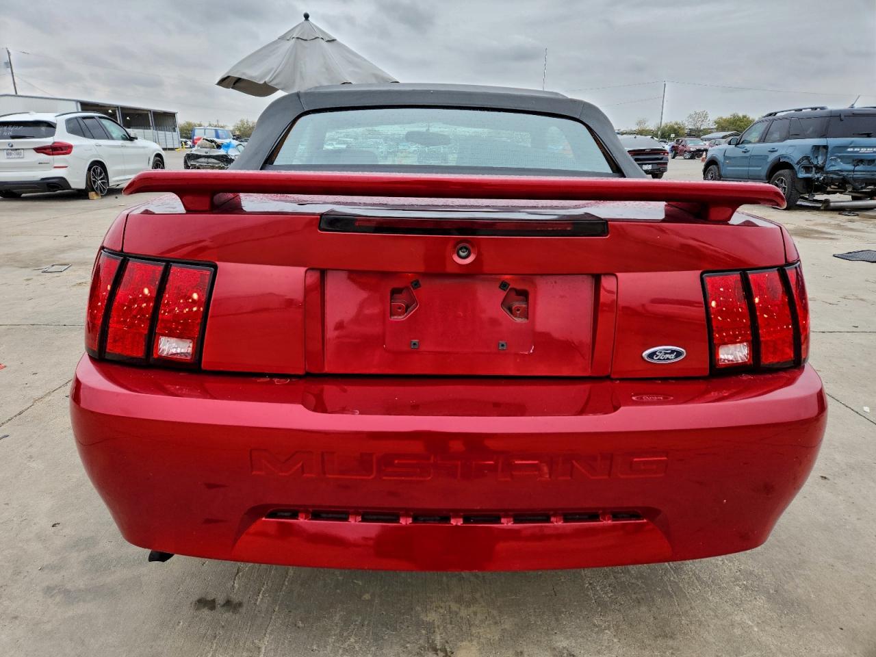 2000 FORD MUSTANG