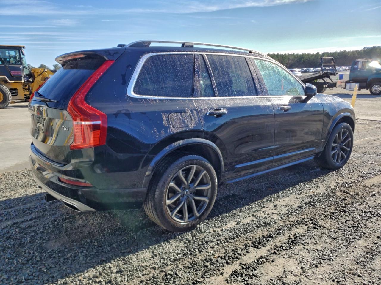 2016 VOLVO XC90