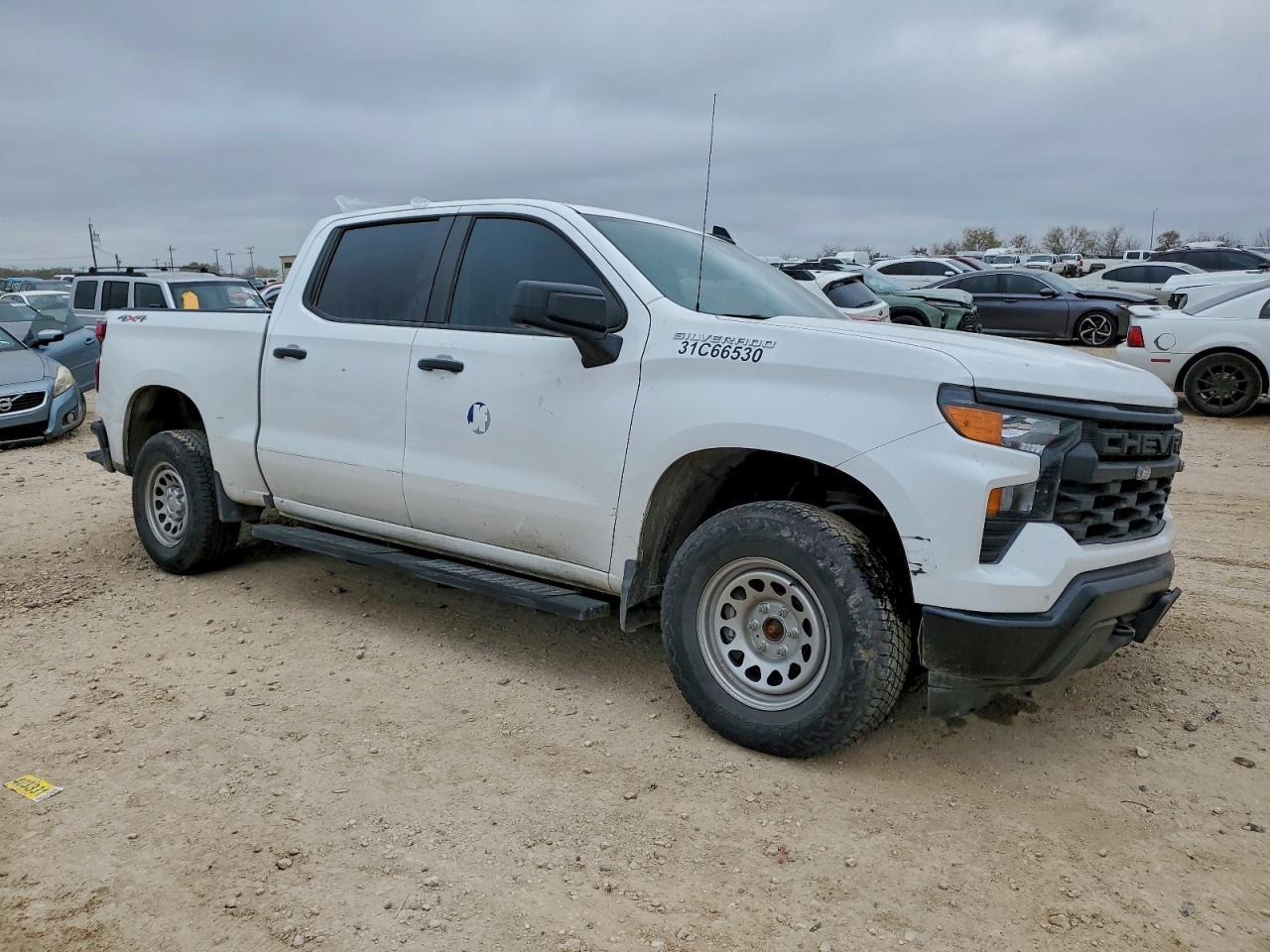 2024 CHEVROLET Silverado