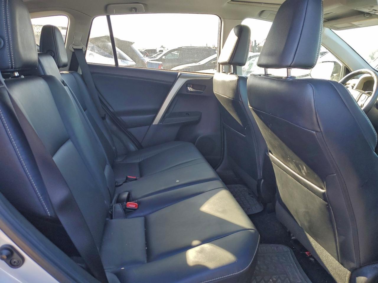 2014 TOYOTA RAV4