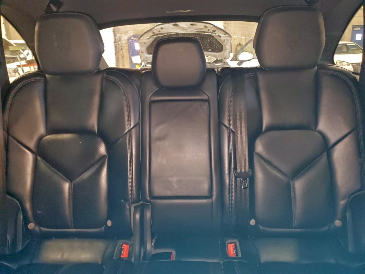 2017 PORSCHE CAYENNE