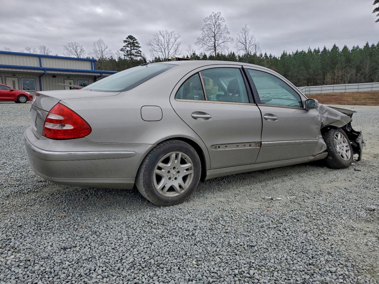 2003 MERCEDES-BENZ E-Class