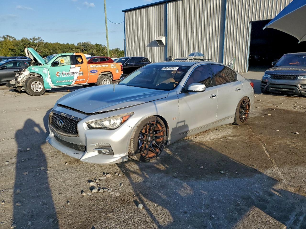 2017 INFINITI Q50