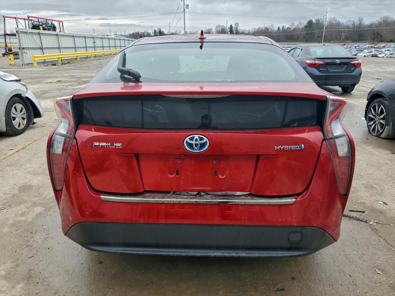 2016 TOYOTA PRIUS