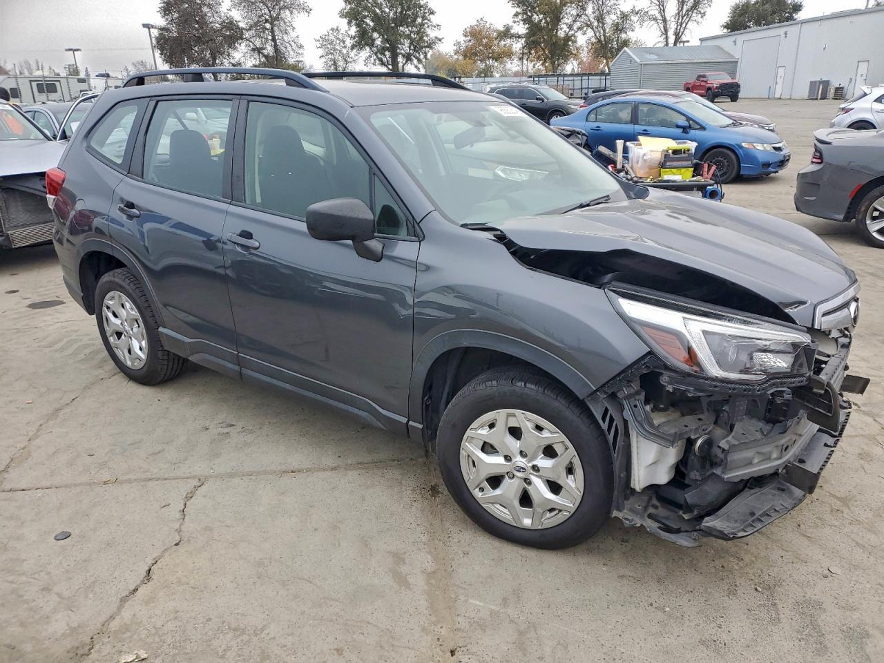 2021 SUBARU FORESTER