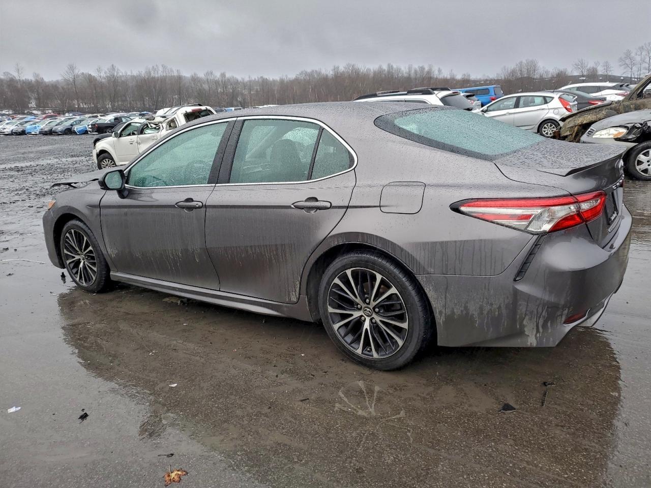 2018 TOYOTA CAMRY