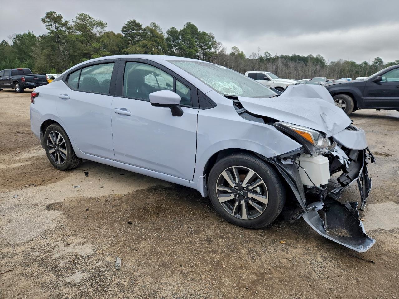 2024 NISSAN VERSA