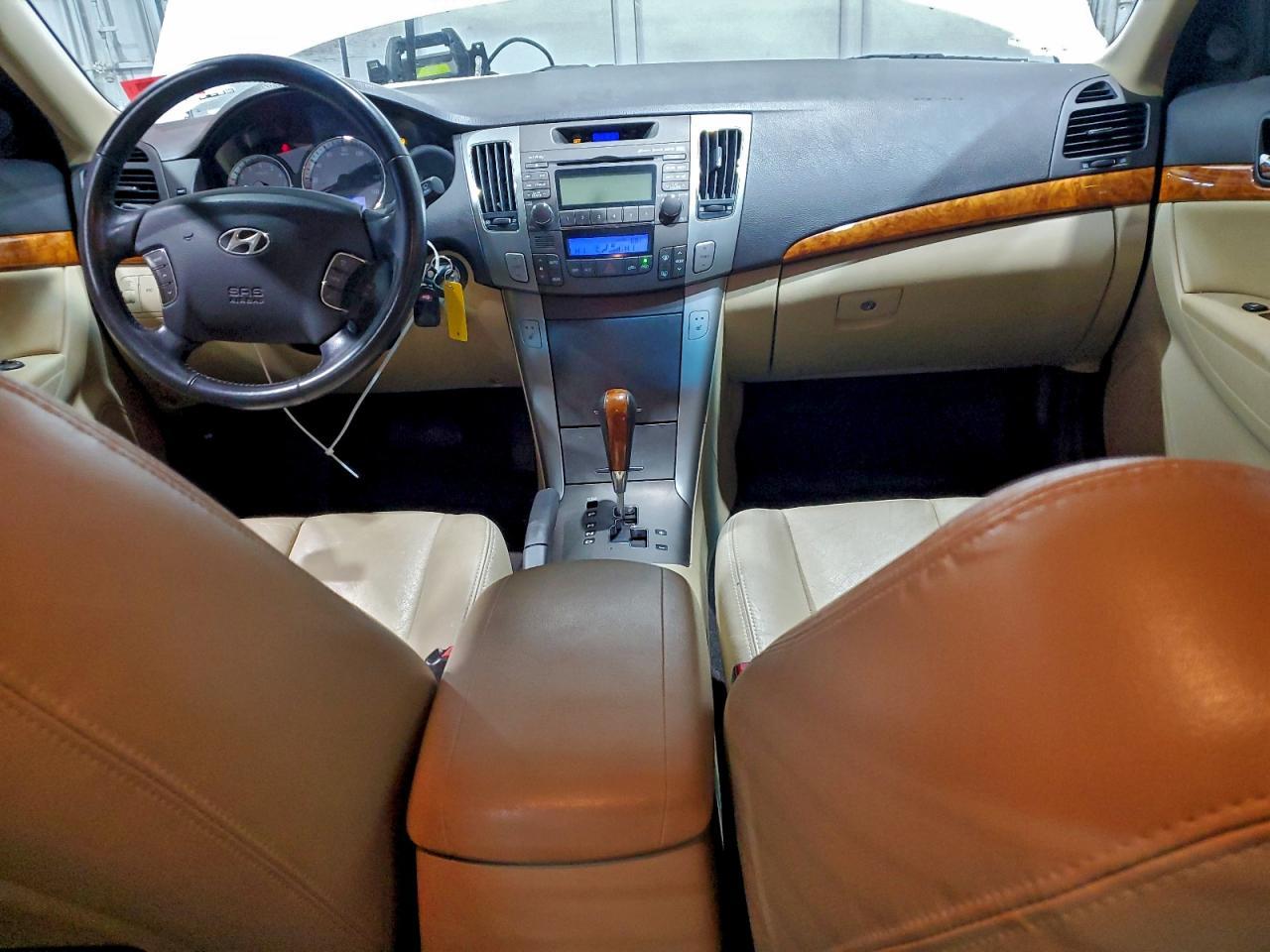 2010 HYUNDAI SONATA