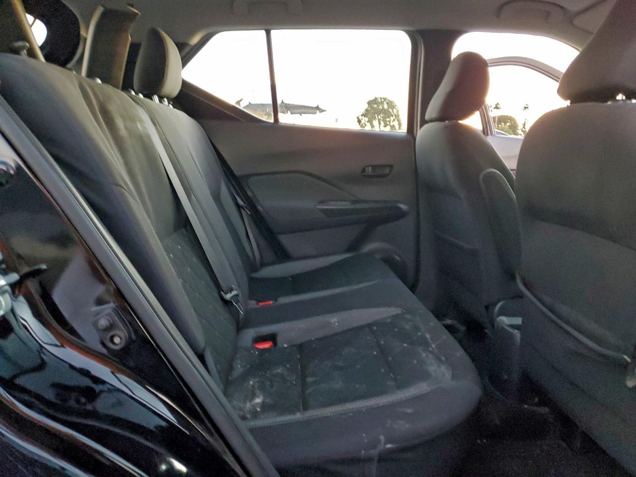 2019 NISSAN KICKS