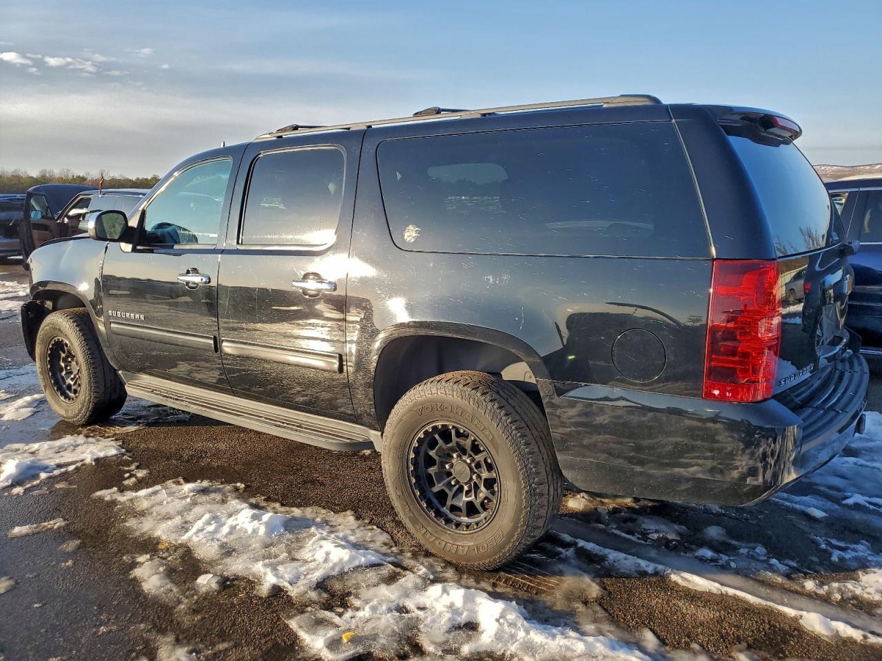 2014 CHEVROLET Suburban