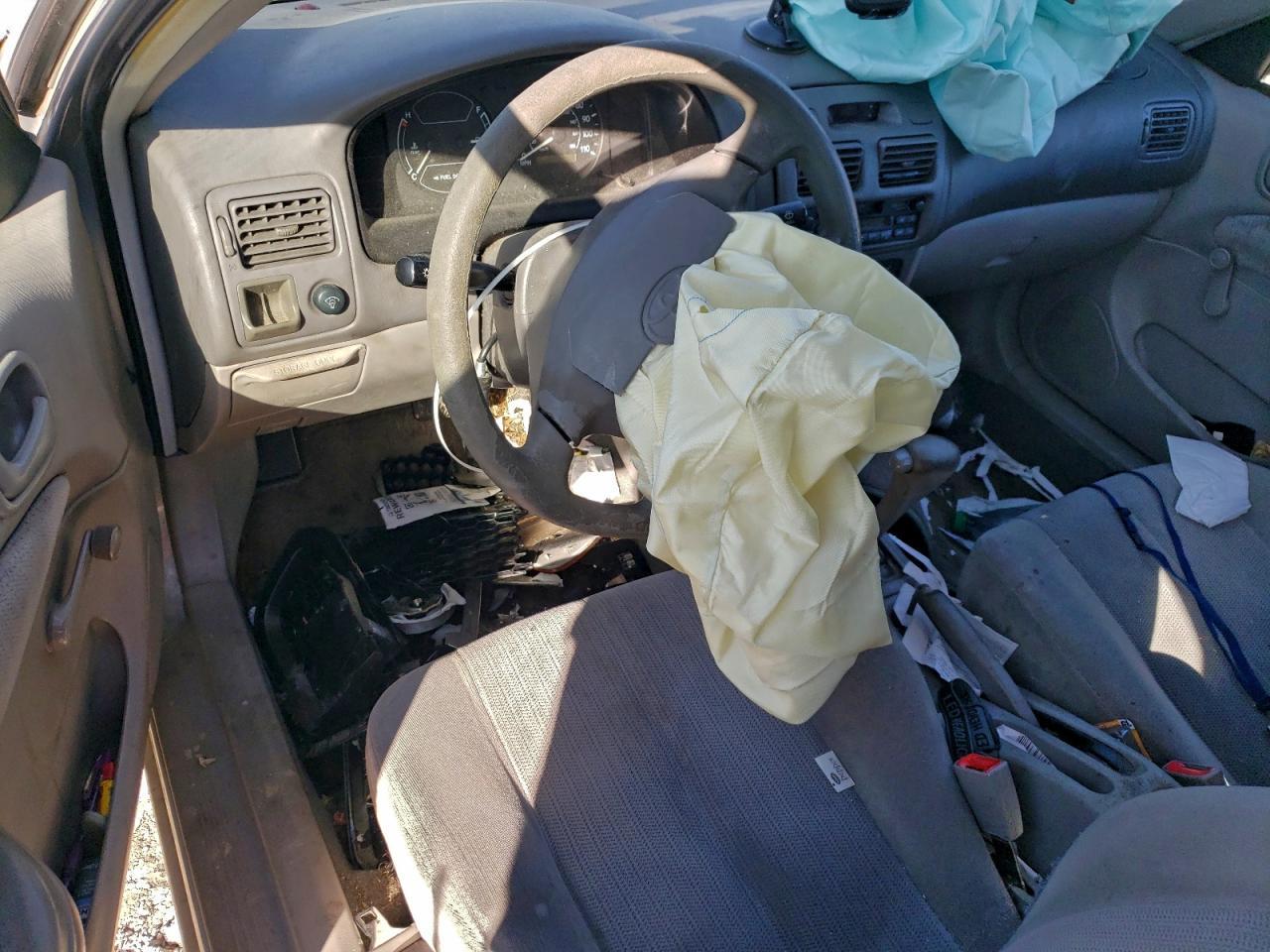 2001 TOYOTA COROLLA