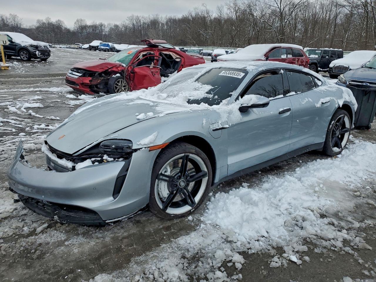 2024 PORSCHE Taycan