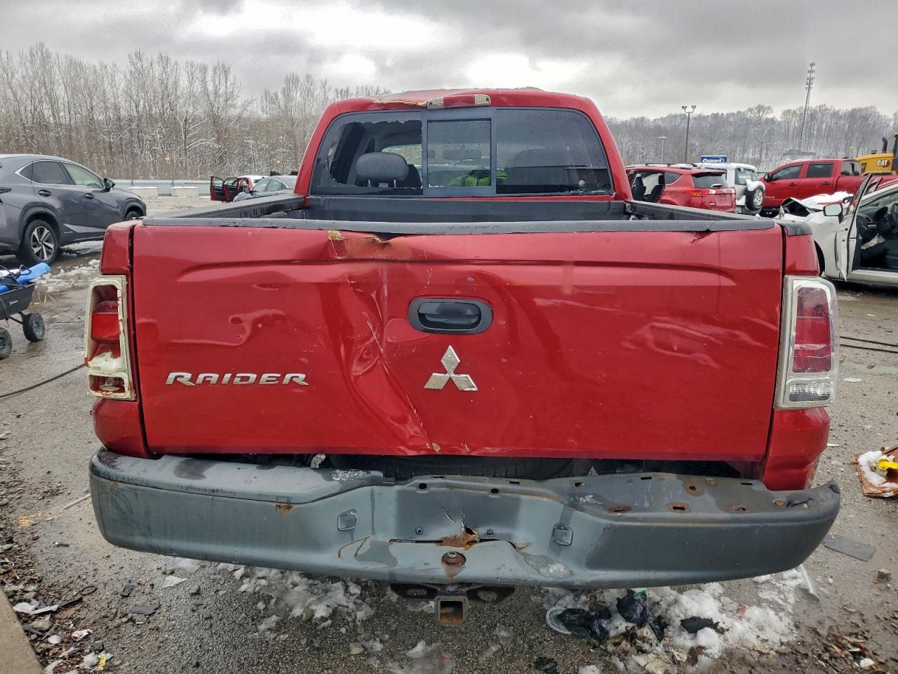 2008 MITSUBISHI Raider