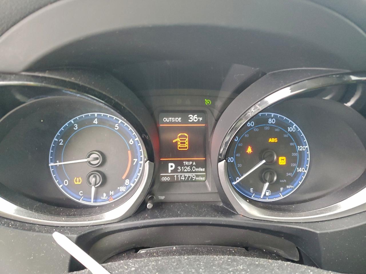 2015 TOYOTA COROLLA