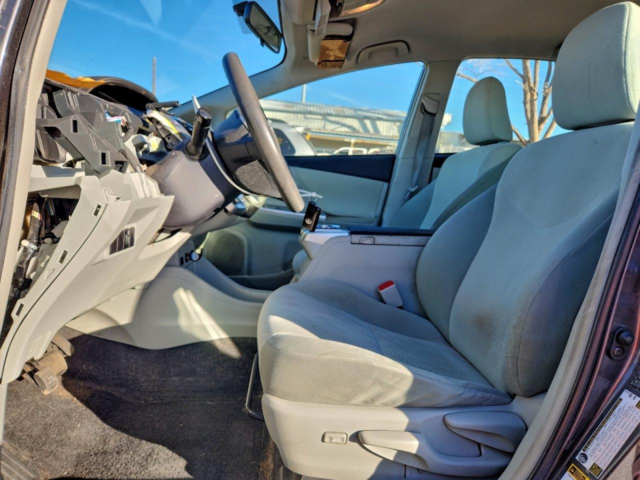 2012 TOYOTA PRIUS V