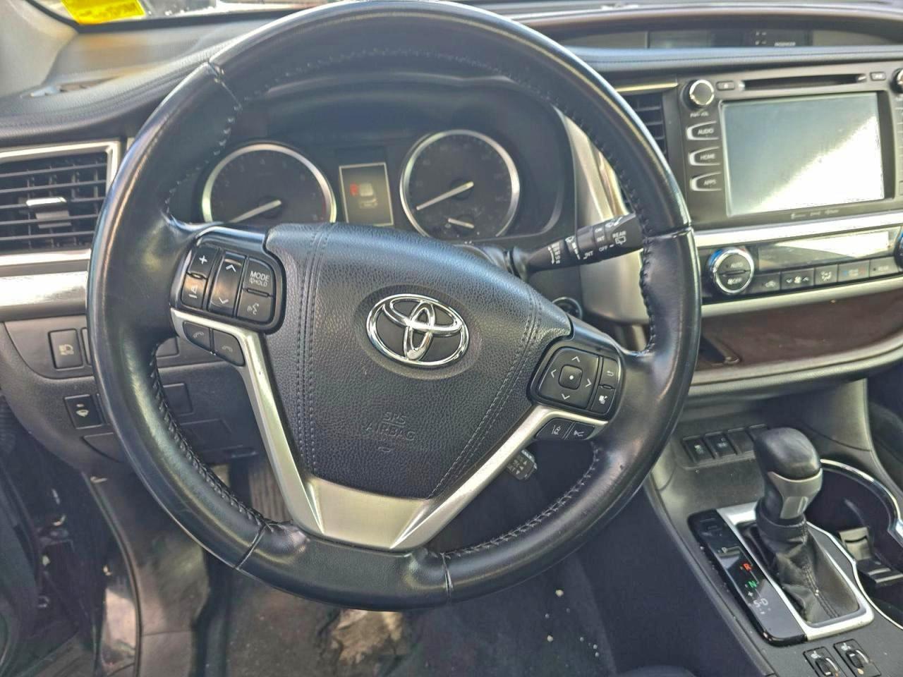 2019 TOYOTA HIGHLANDER