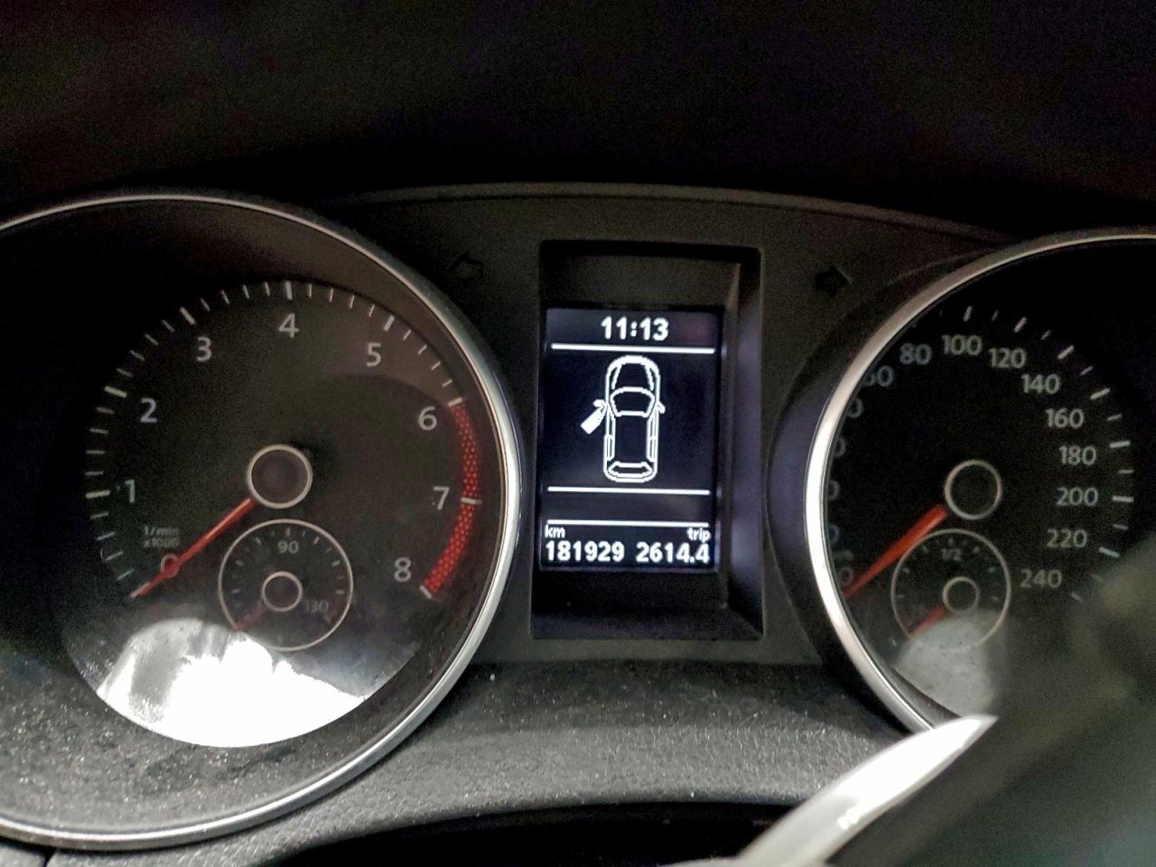 2011 VOLKSWAGEN GOLF