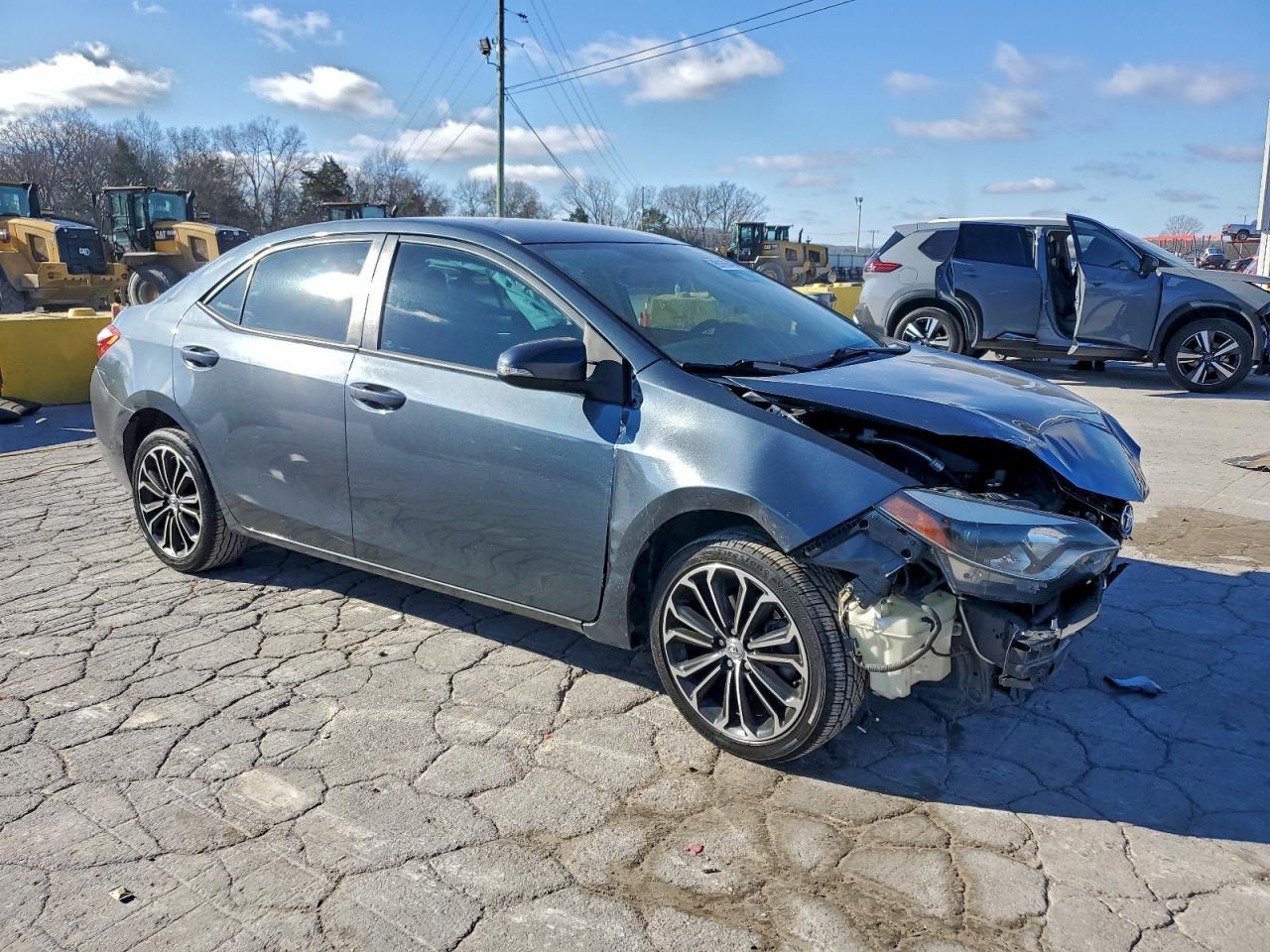 2015 TOYOTA COROLLA