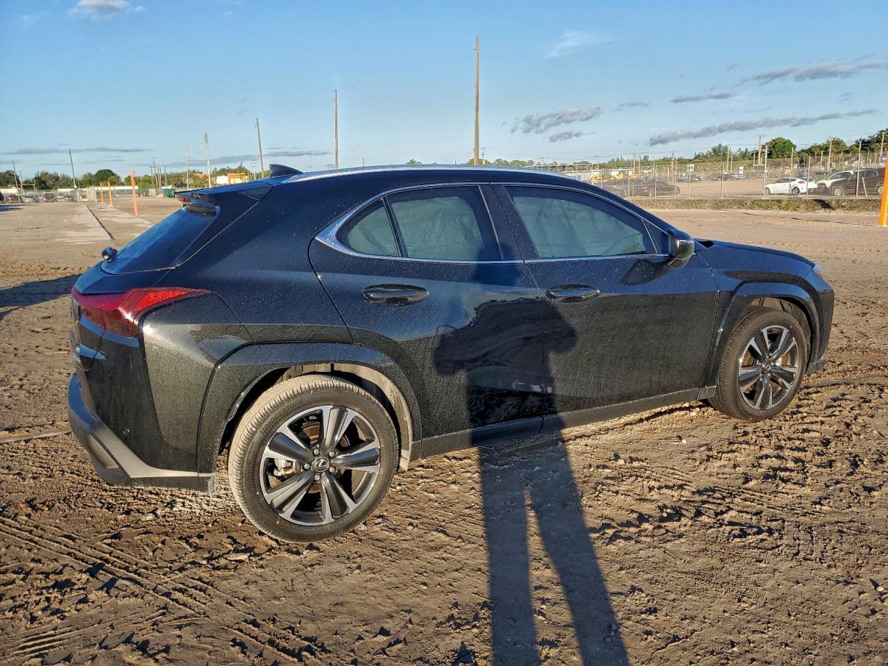 2025 LEXUS UX 300H