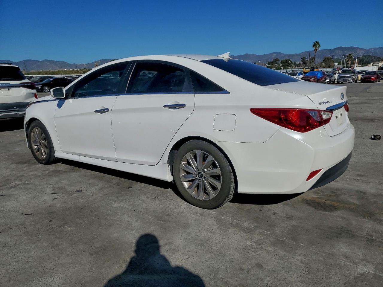 2014 HYUNDAI SONATA
