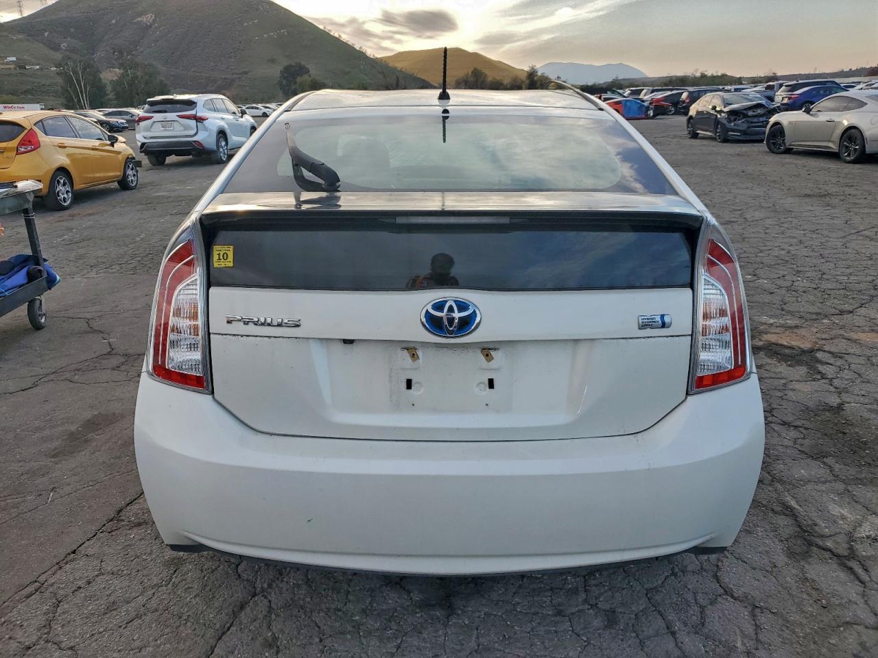 2015 TOYOTA PRIUS