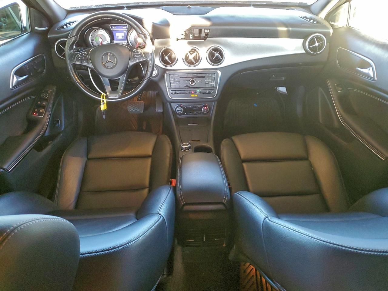 2016 MERCEDES-BENZ GLA-Class