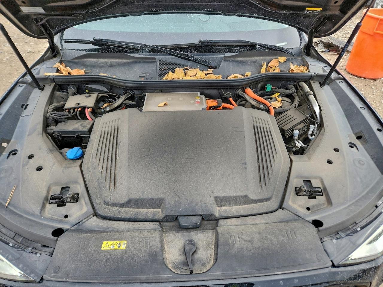 2021 AUDI e-tron Sportback