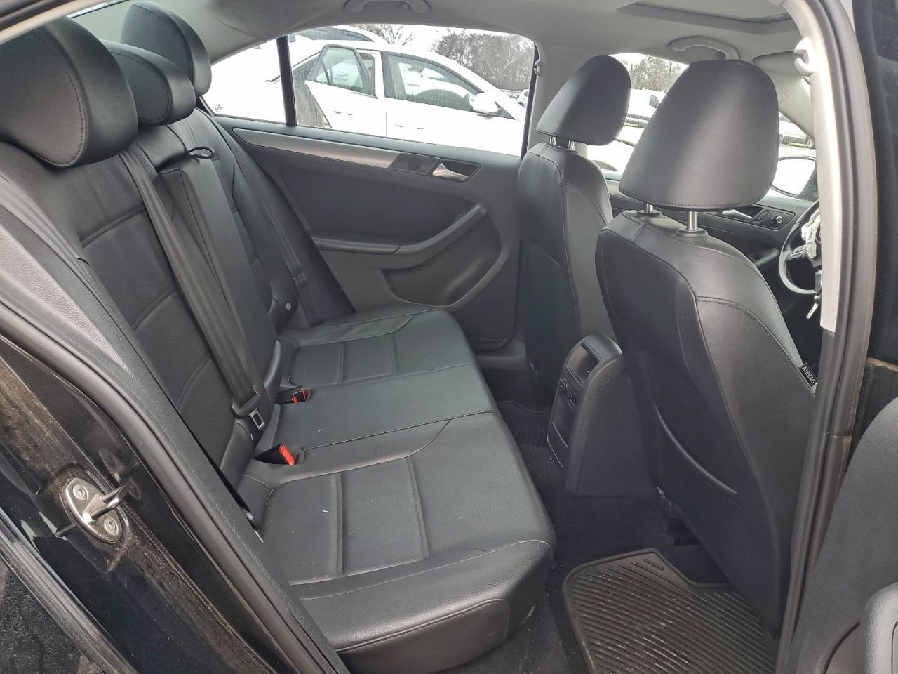 2013 VOLKSWAGEN JETTA