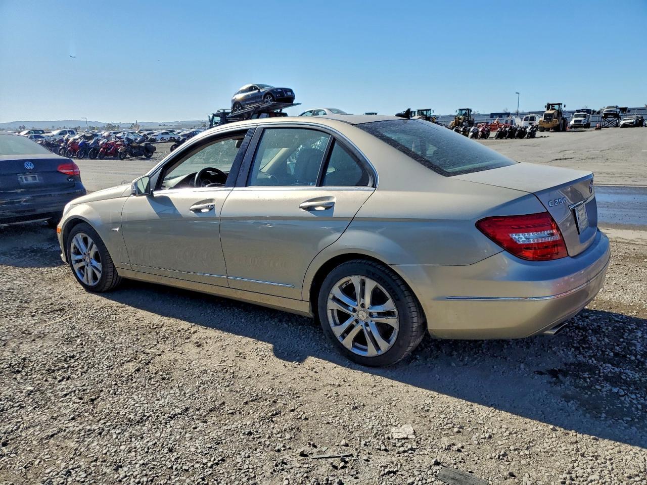 2012 MERCEDES-BENZ C-CLASS