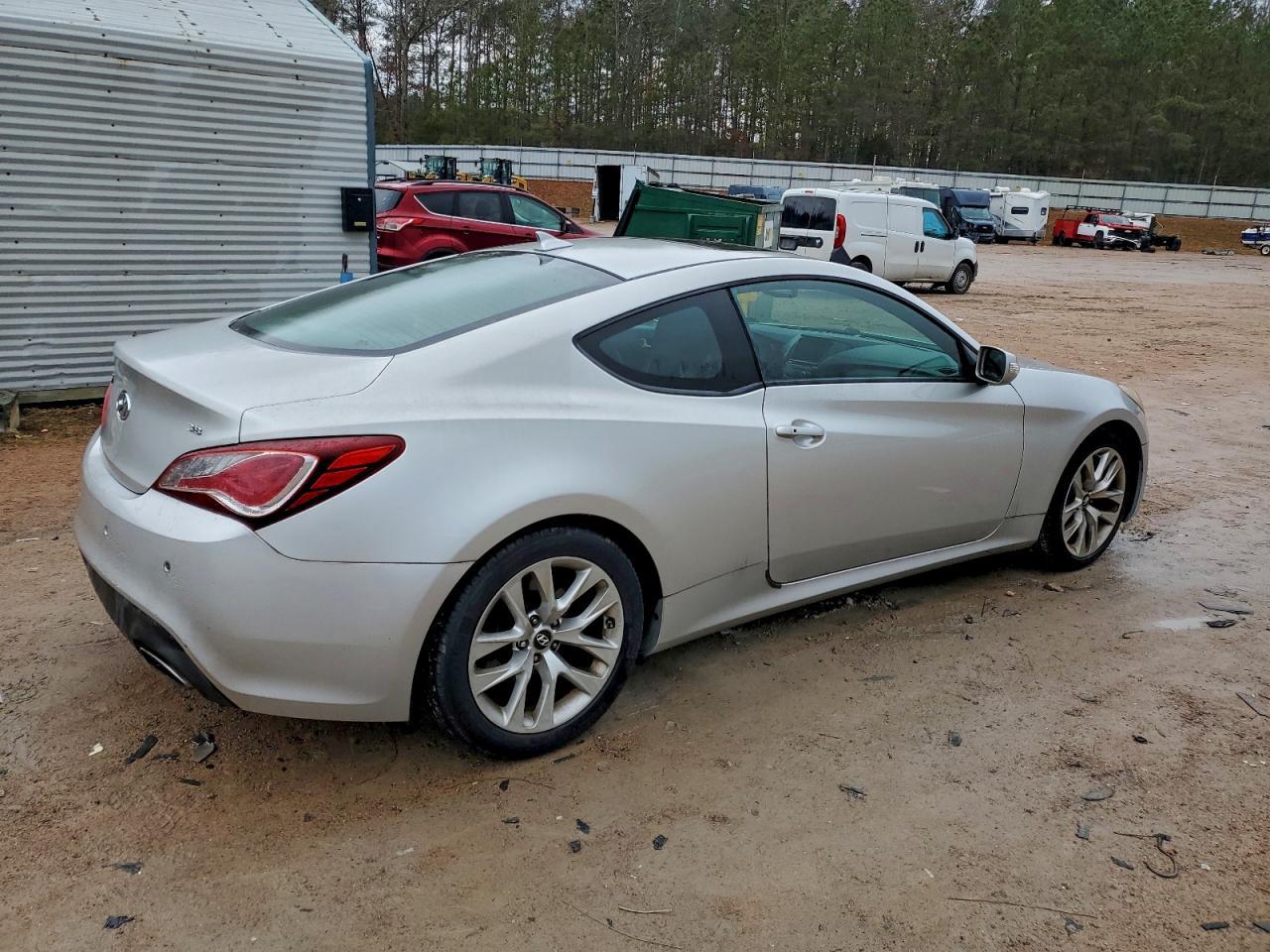 2013 HYUNDAI GENESIS